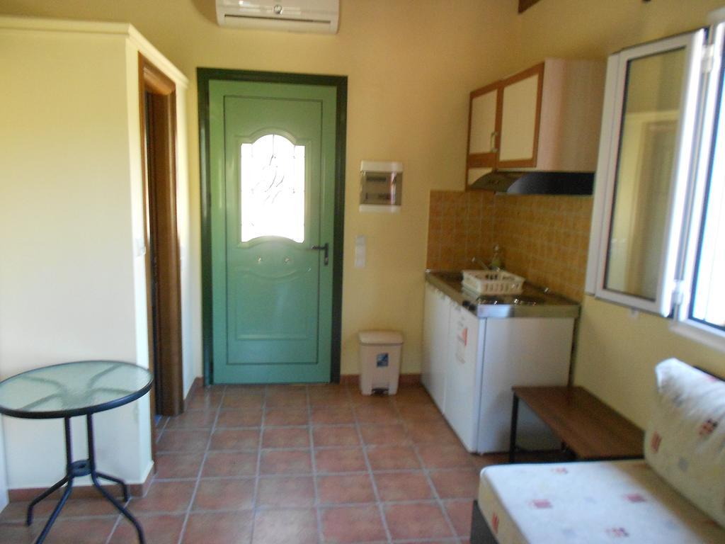 Apartment Harmony Kalamitsi (Lefkada)